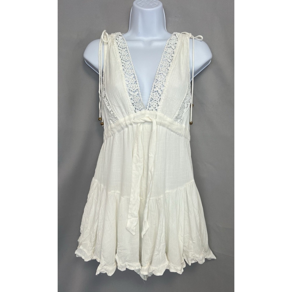 Indikah Womens Romper White Sz XS Crochet Waistband‎ V Neck